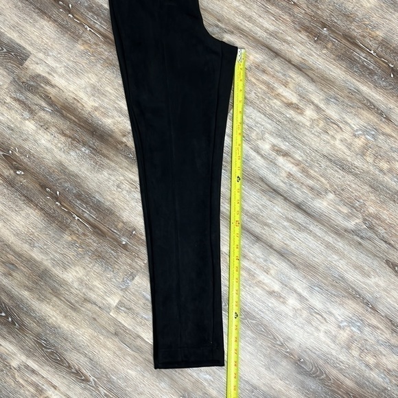 Andrew Marc Faux Suede Pull On Pants High Waist Black Stretch Womens Size Medium - Picture 8 of 13